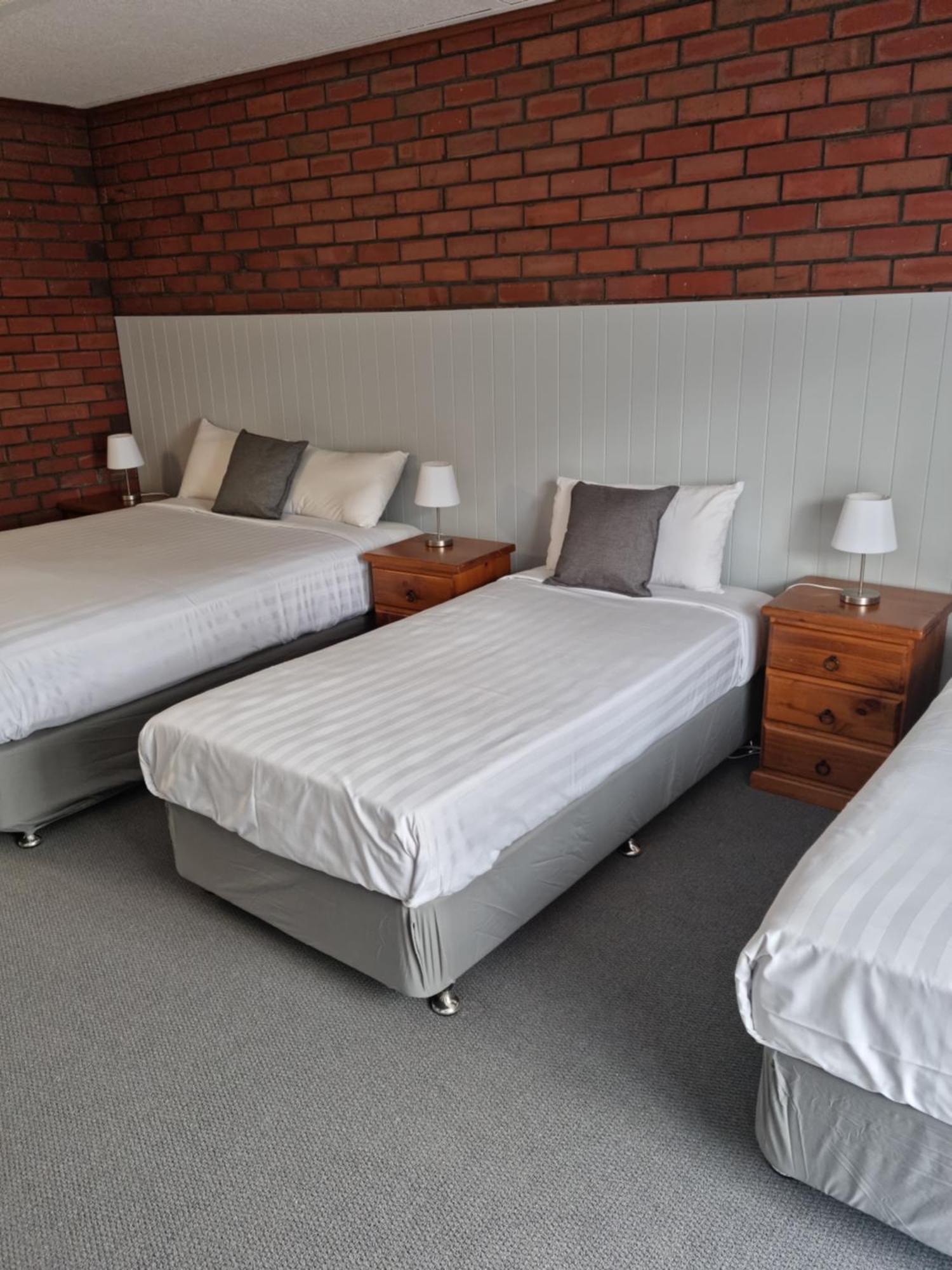 ميلدورا Mid City Plantation Motel المظهر الخارجي الصورة