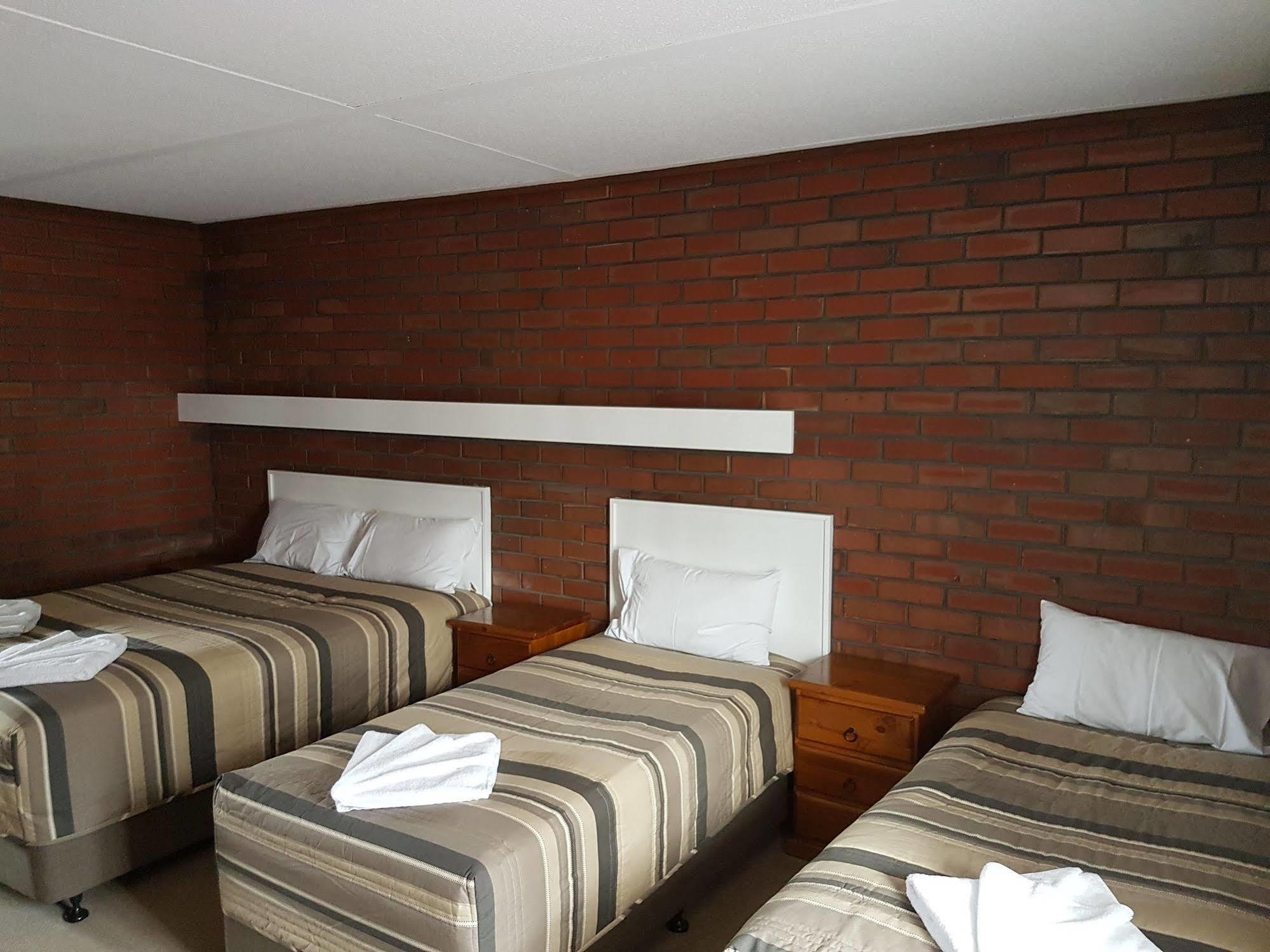 ميلدورا Mid City Plantation Motel المظهر الخارجي الصورة